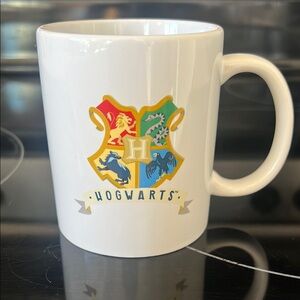 Hogwarts Crest White Mug
